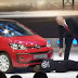 Humorista faz protesto contra dieselgate em uma coletiva da Volkswagen