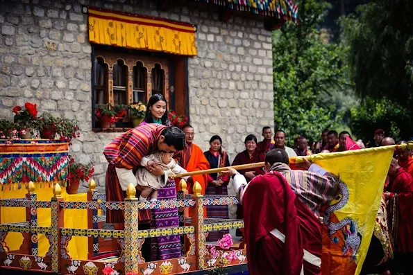 The Gyalsey Jigme Namgyel Wangchuck visited Bumthang region (Beautiful Girls Valley) King Jigme Khesar Namgyel Wangchuck and Queen Jetsun Pema