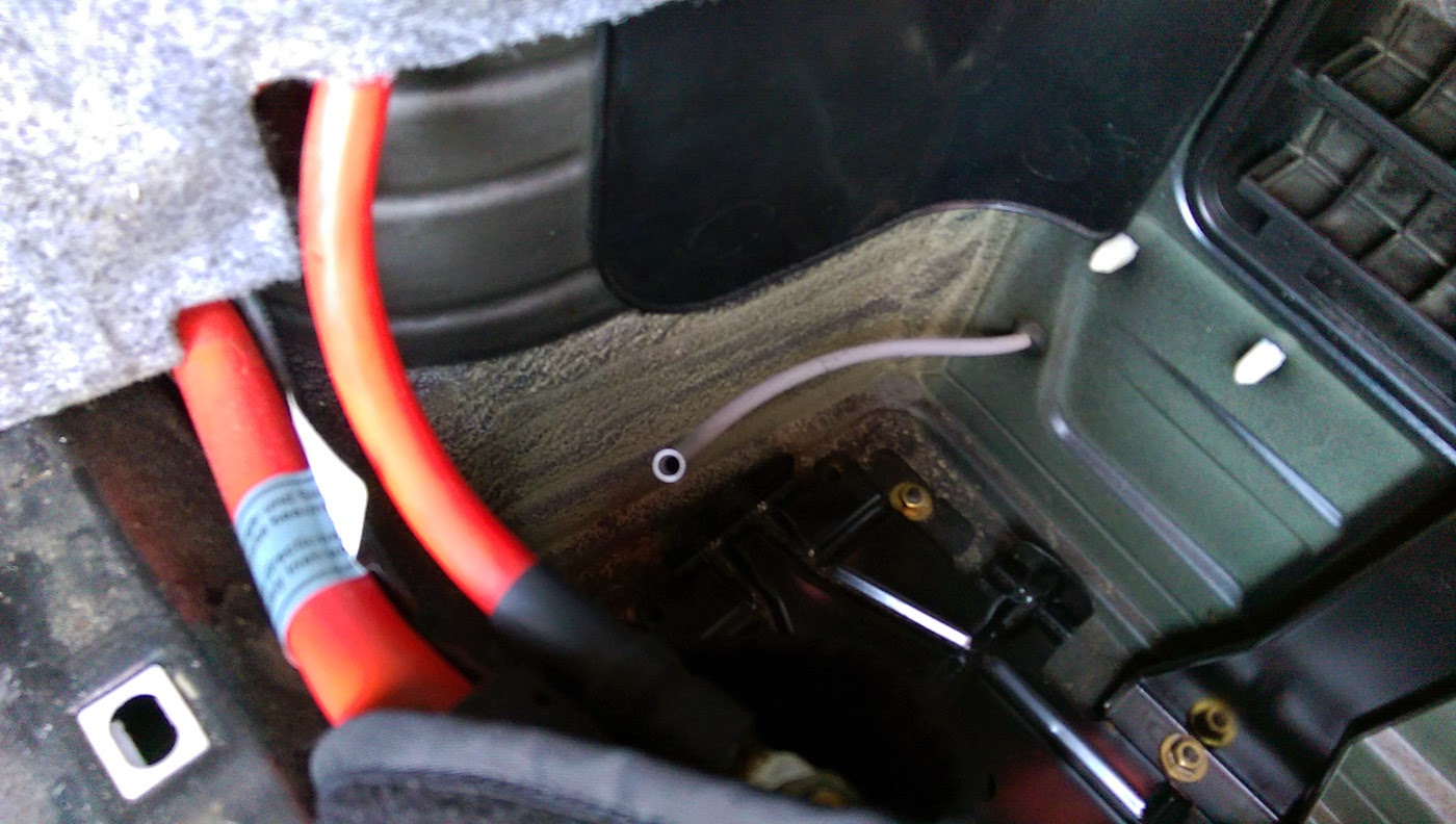 E46 Battery Replacement [Visual Guide]