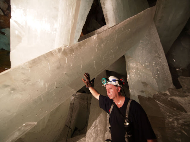 Naica - A caverna de cristais gigantes - México