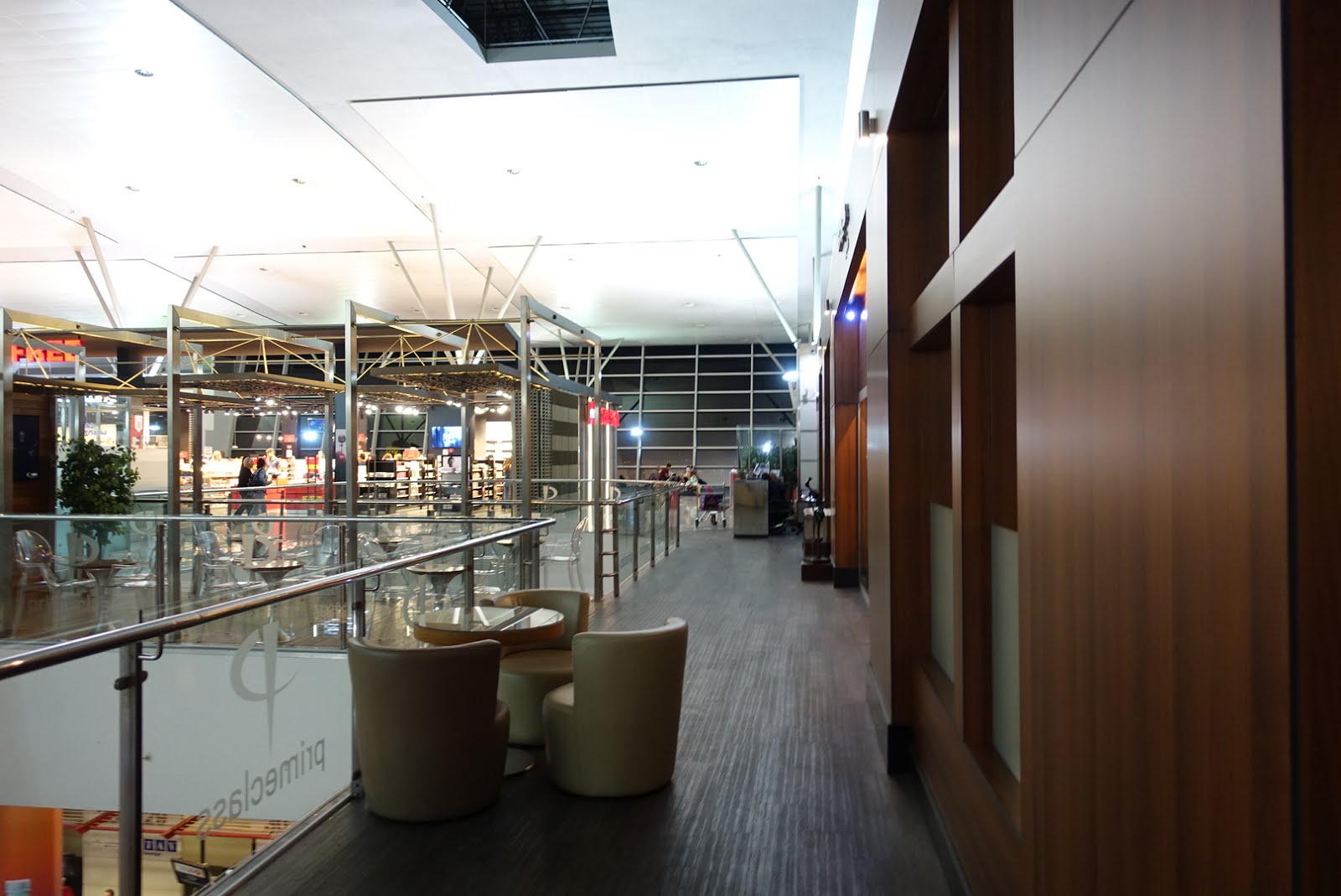 プライオリティパスでも入室可!ジョージア・トビリシ空港のプライムクラスラウンジ(PrimeClass Lounge)潜入レビューTbilisi Internatinal Airport “Primeclass” Lounge - Arrivals Floor