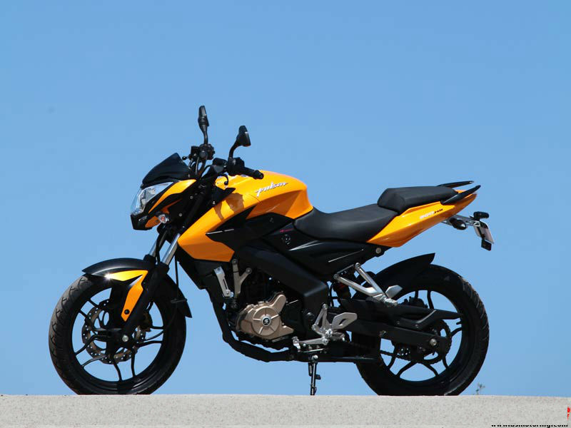 pulsar ns 200 mirror