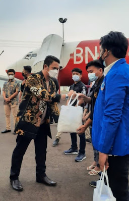 BNPT dan YHPB bersama Pemuda-Mahasiswa Berikan Bantuan pada Mahasiswa Perantauan dan Masyarakat Terdampak Covid-19