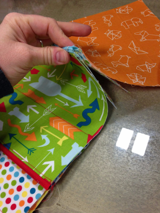 Sew Together Bag Tutorial. DIY Tutorial Ideas!