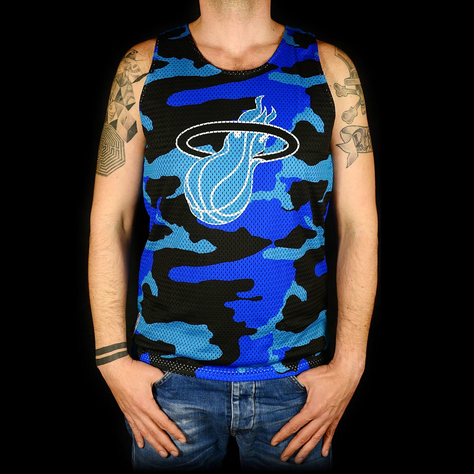 Tank tops Adidas NBA ya en www.fuikaomar.es WWW.FUIKAOMAR.ES TIENDA DE BALONCESTO Y BASKET