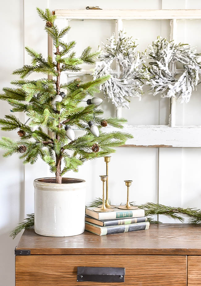 Neutral Vintage Christmas Entry | Little House of Four - Creating a ...