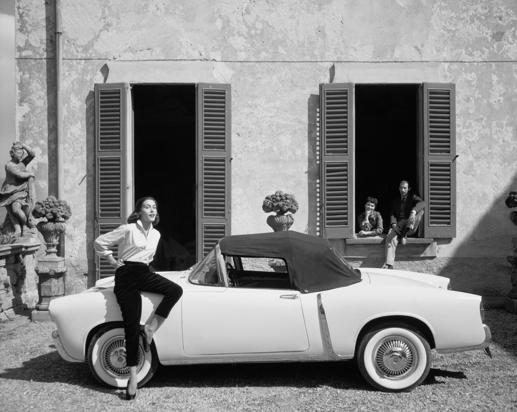 Alfa romeo ретро. Вечеринка в стиле 40-х годов. Ретро все жанры. Ретро все жанры. Театр ретро стиль.