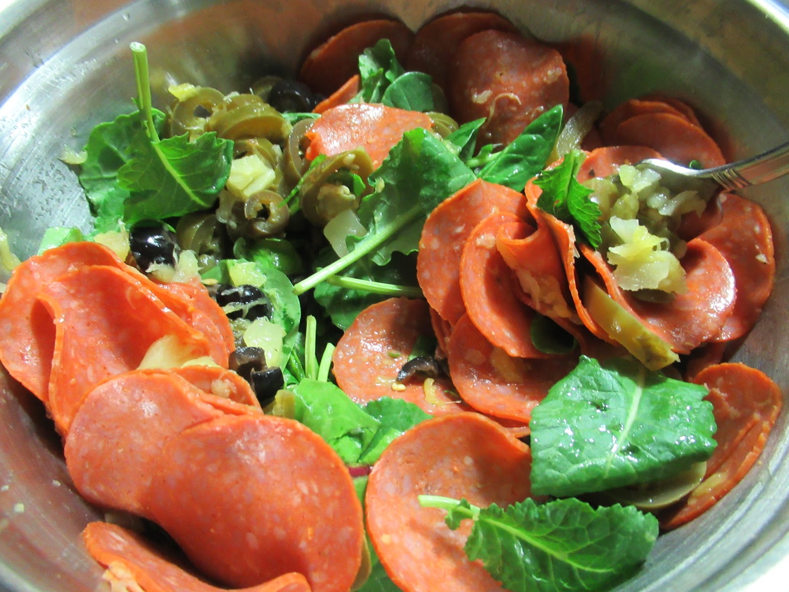 How To Make Jimbo S Low Calorie Power Salad The Internet Is In America