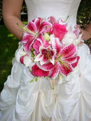 Lily wedding flowers