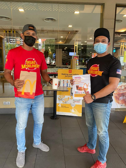 reaksi gembira penghantar makanan mcdelivery