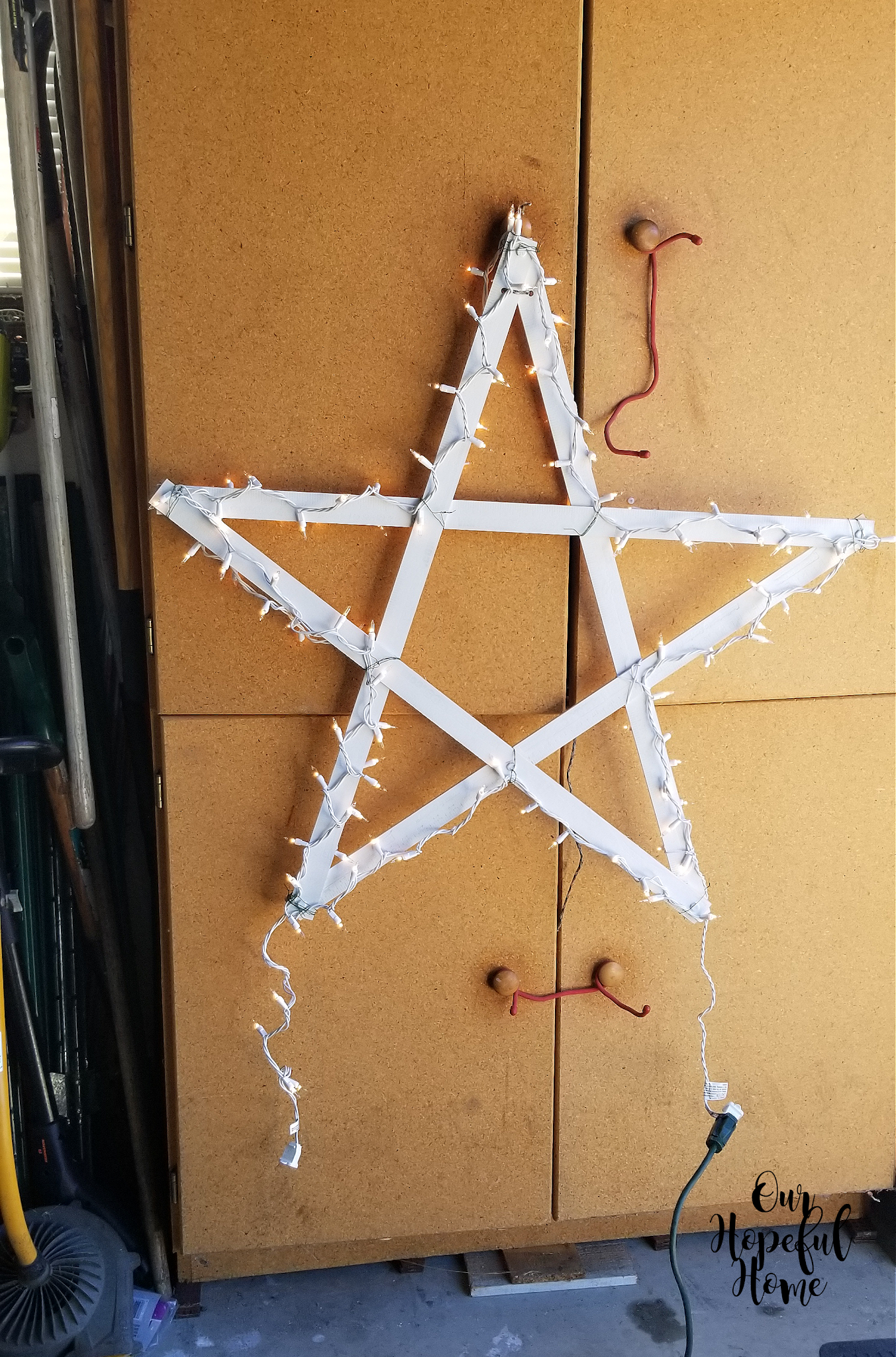 5 Ways to Make Wooden Star Decorations from Cheap Yard Sticks