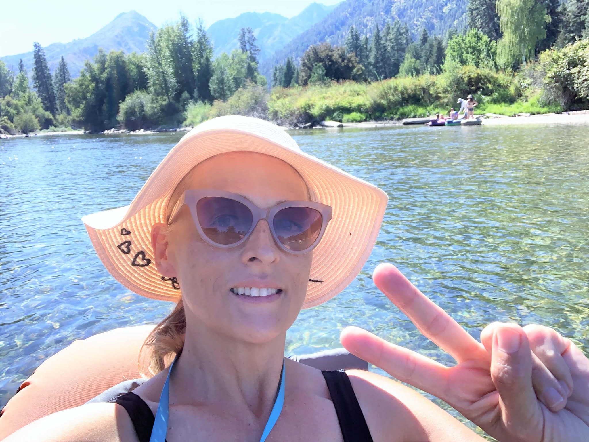 Leavenworth WA 8 Tips for Tubing the Wenatchee River MAPLE LEOPARD