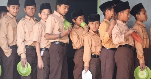 10 Contoh Perilaku Adil di Sekolah dan Penjelasannya