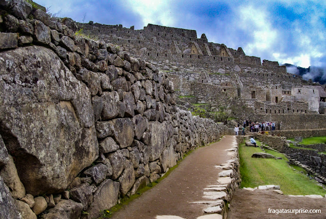 Amanhecer em Machu Picchu, Peru