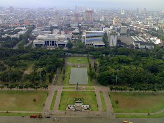 Jakarta dari puncak monas