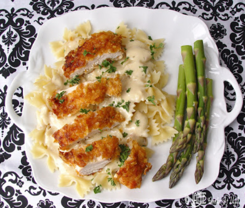 Crispy Chicken with Italian Sauce and Bowtie Noodles #noodle #sauce #soup #healthydinner #easy