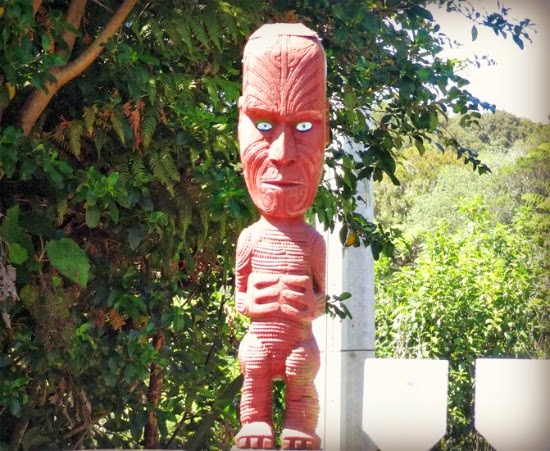 New Zeland - maori statue