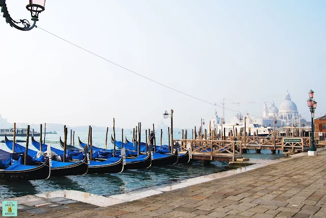 Góndolas en el Gran Canal, Venecia