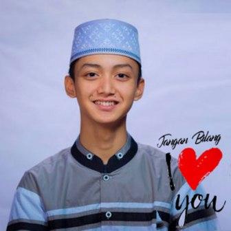 Lirik Lagu Gus Azmi Jangan Bilang I Love You Novelas