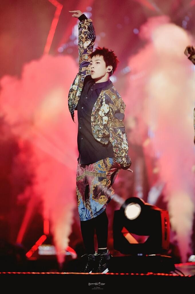 시우민 양손동기화 | 인스티즈