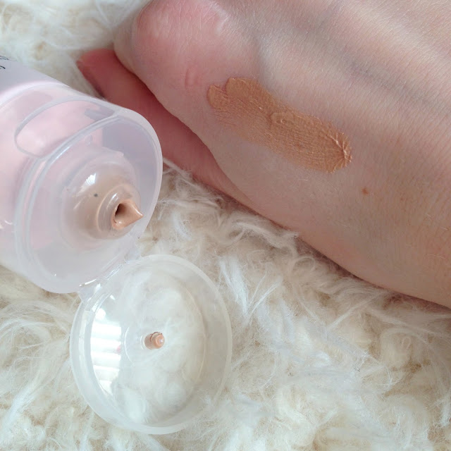 The Body Shop Vitamin E Tinted Moisture Lotion Inthefrow