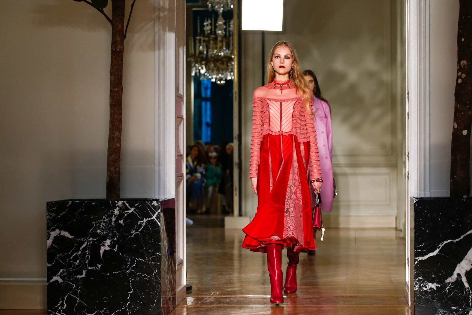 Pink and Red by Valentino Fall 2017 Ready-to-Wear Collection | Cool ...