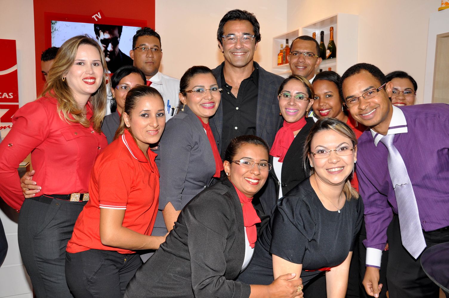 . ÓTICA DINIZ INAUGUROU LOJA NO SHOPPING PÁTIO BRASIL