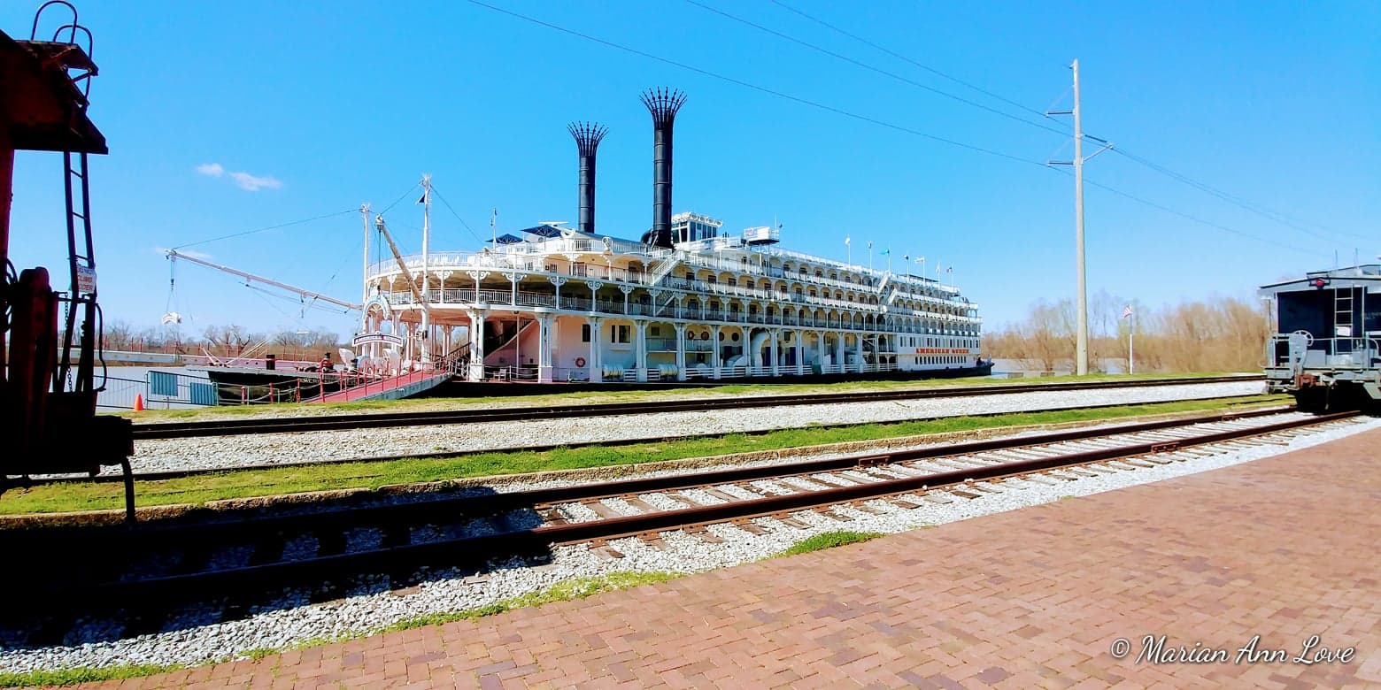 Marian's Hunting Stories, etc., etc., etc... Riverboat "American Queen