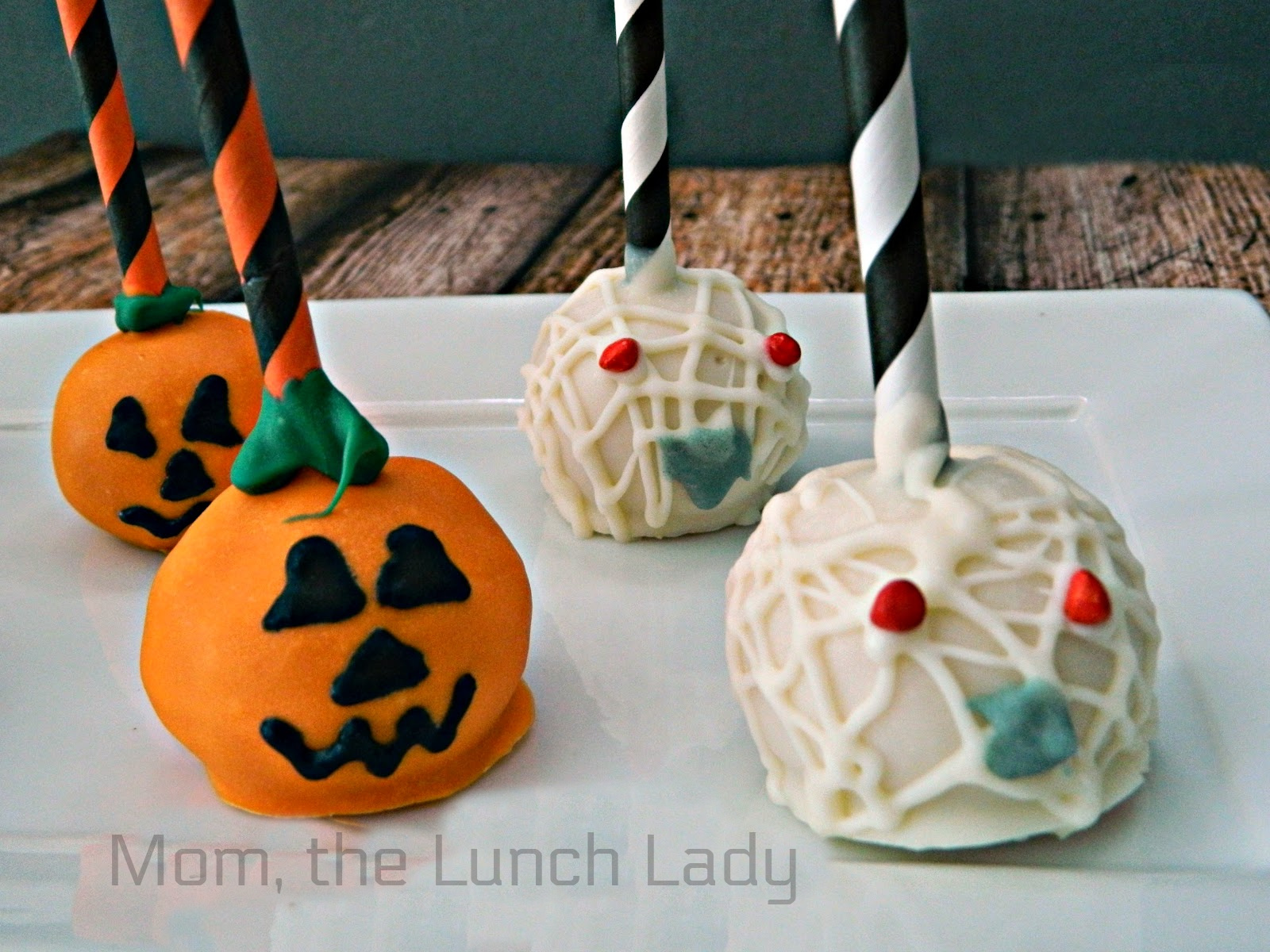 NoBake Peanut Butter Cheesecake Pops