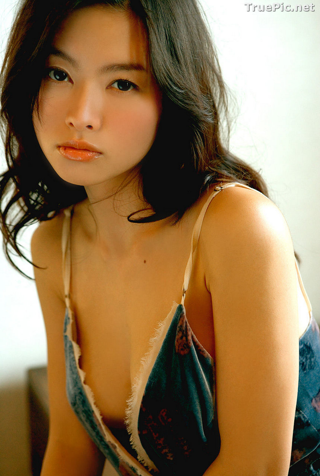 Image Japanese Actress and Model - Sayaka Yoshino - Saya Photo Album - TruePic.net - Picture-1