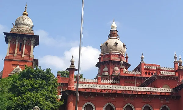  Not illegal to permit unmarried couples to occupy hotel rooms, Madras High Court,Chennai, News, Politics, High Court, Hotel, Raid, Police, Court Order, National