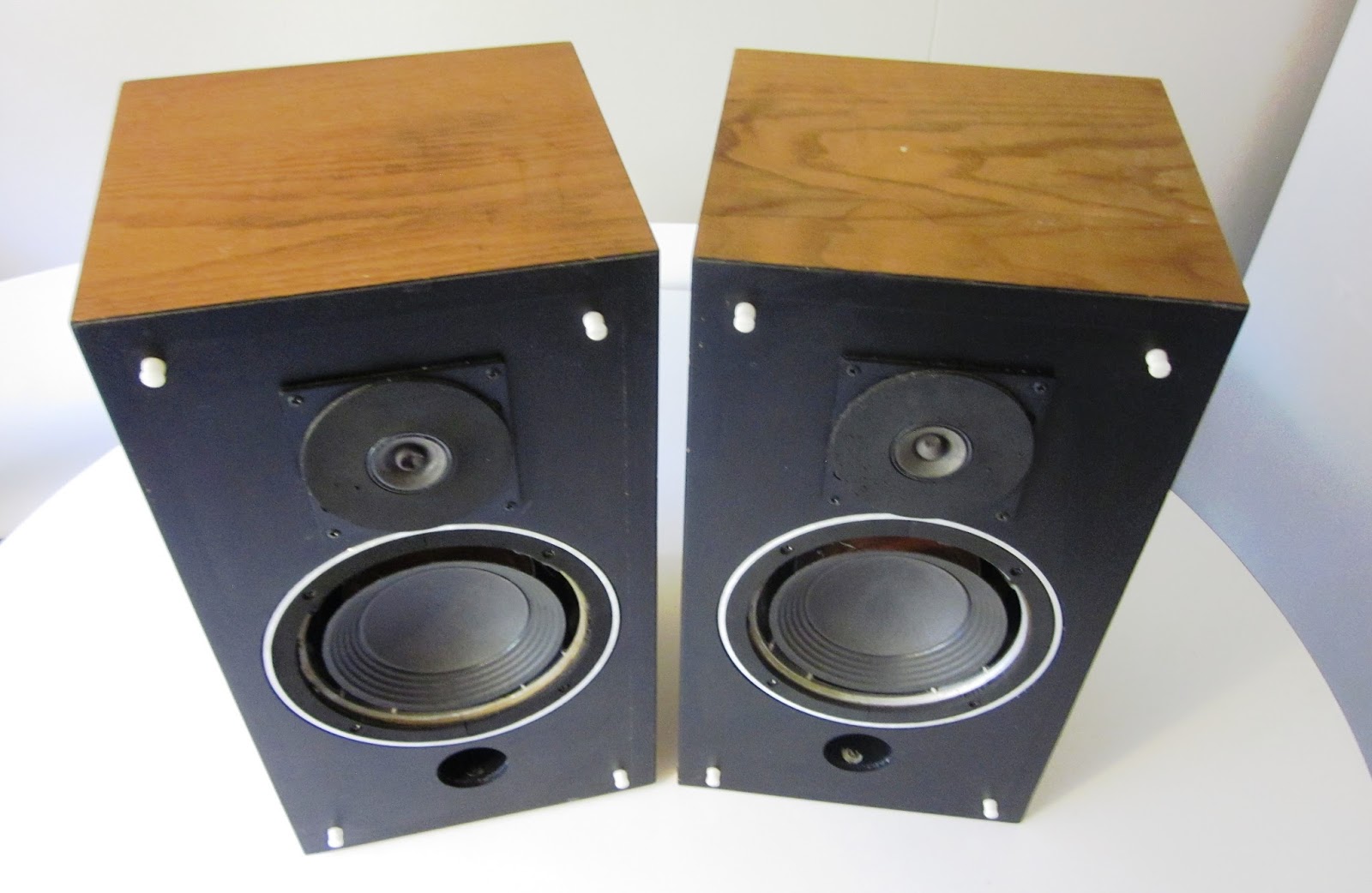 Speakerholic: JBL L16 Decade Speakers