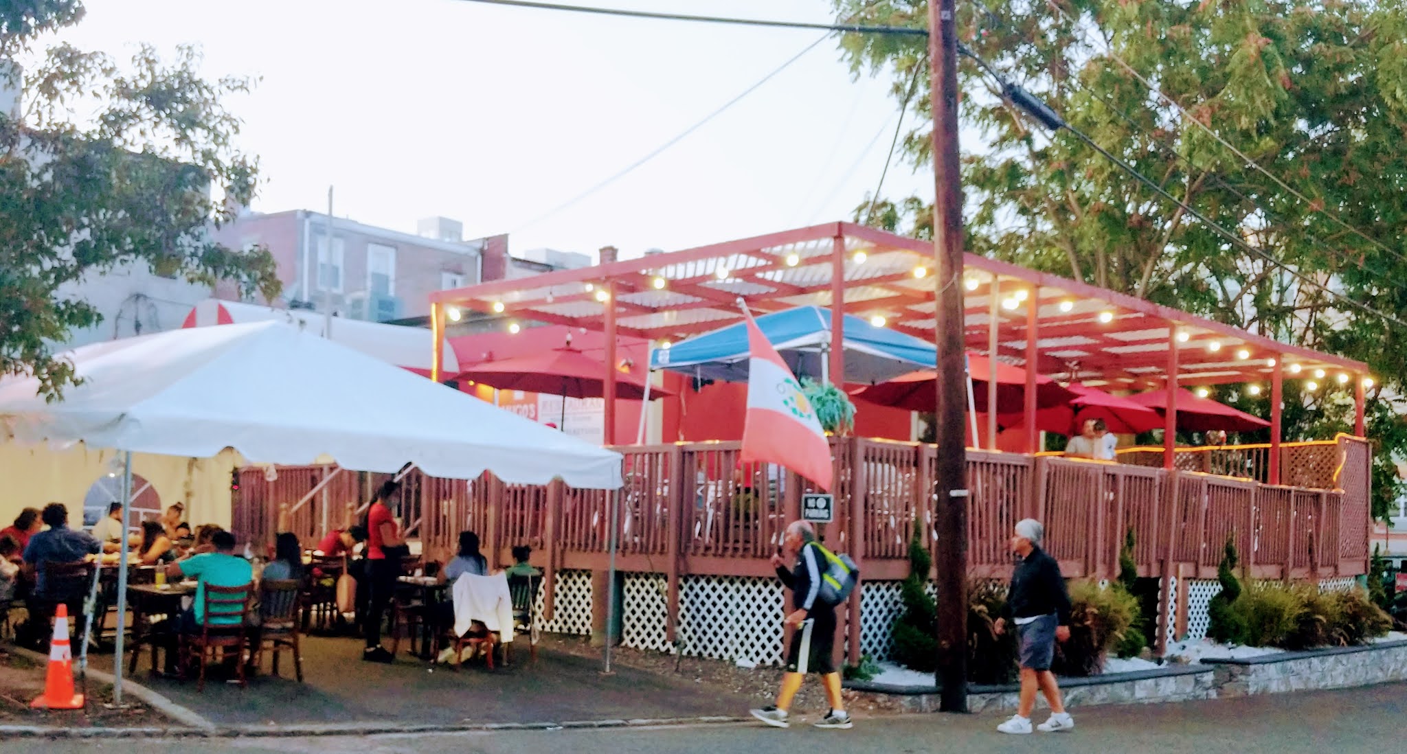 Outdoor Dining Rahway New Jersey PeruNJ Peru NJ Hugo's Peruvian Restaurant
