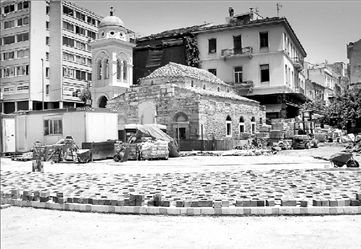 Αποτέλεσμα εικόνας για Οι φυλακές της Παλιάς Στρατώνας στο Μοναστηράκι.