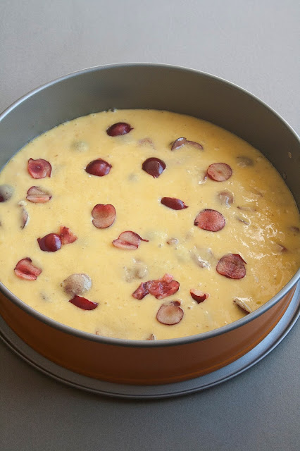 Torta ai 7 vasetti con ciliegie step 5