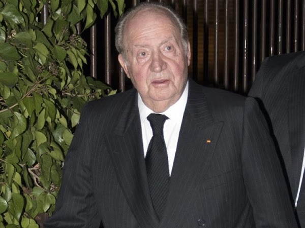 El rey Juan Carlos asiste a la misa funeral de Miguel Primo de Rivera