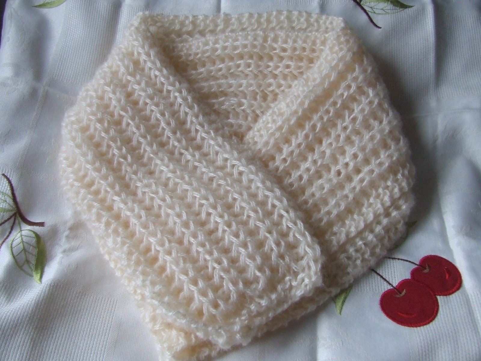 Só mais uma laçada...: Cachecol em Tricot