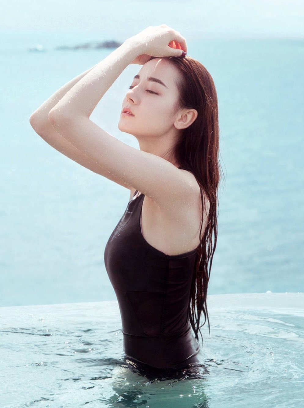 địch lệ nhiệt ba