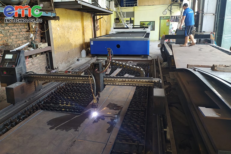 Lắp đặt máy cắt laser EMC-2060 Basic tại cơ khí Thông Thoa, Thạch Thất, Hà Nội.