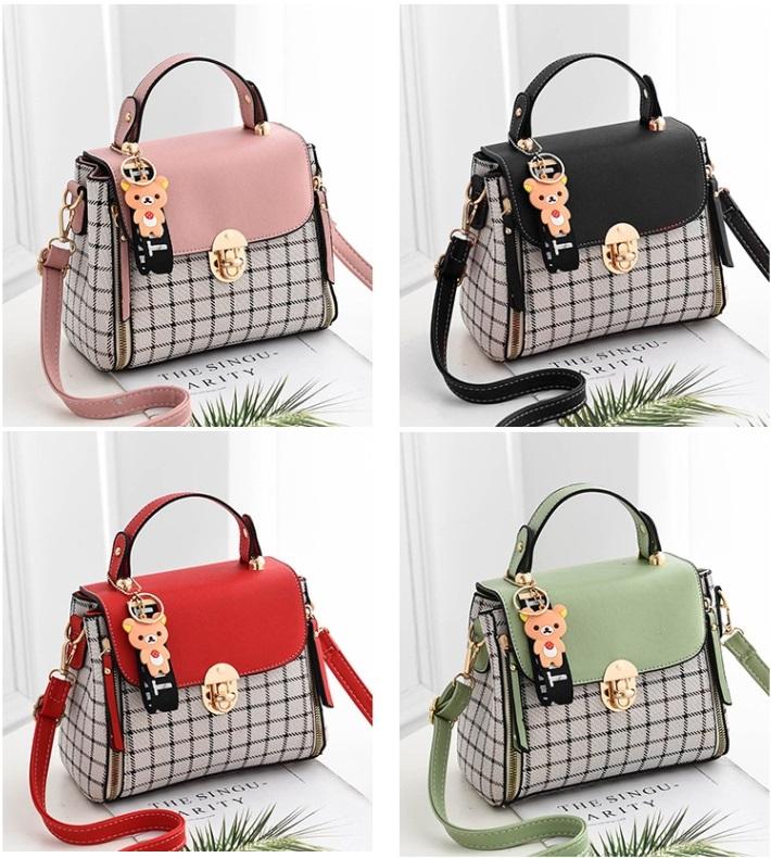 Túi Đeo Chéo Kẻ Caro Thời Trang MS002