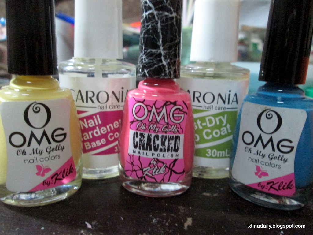 OMG Crack Nail Polish celebraTINg exisTENce