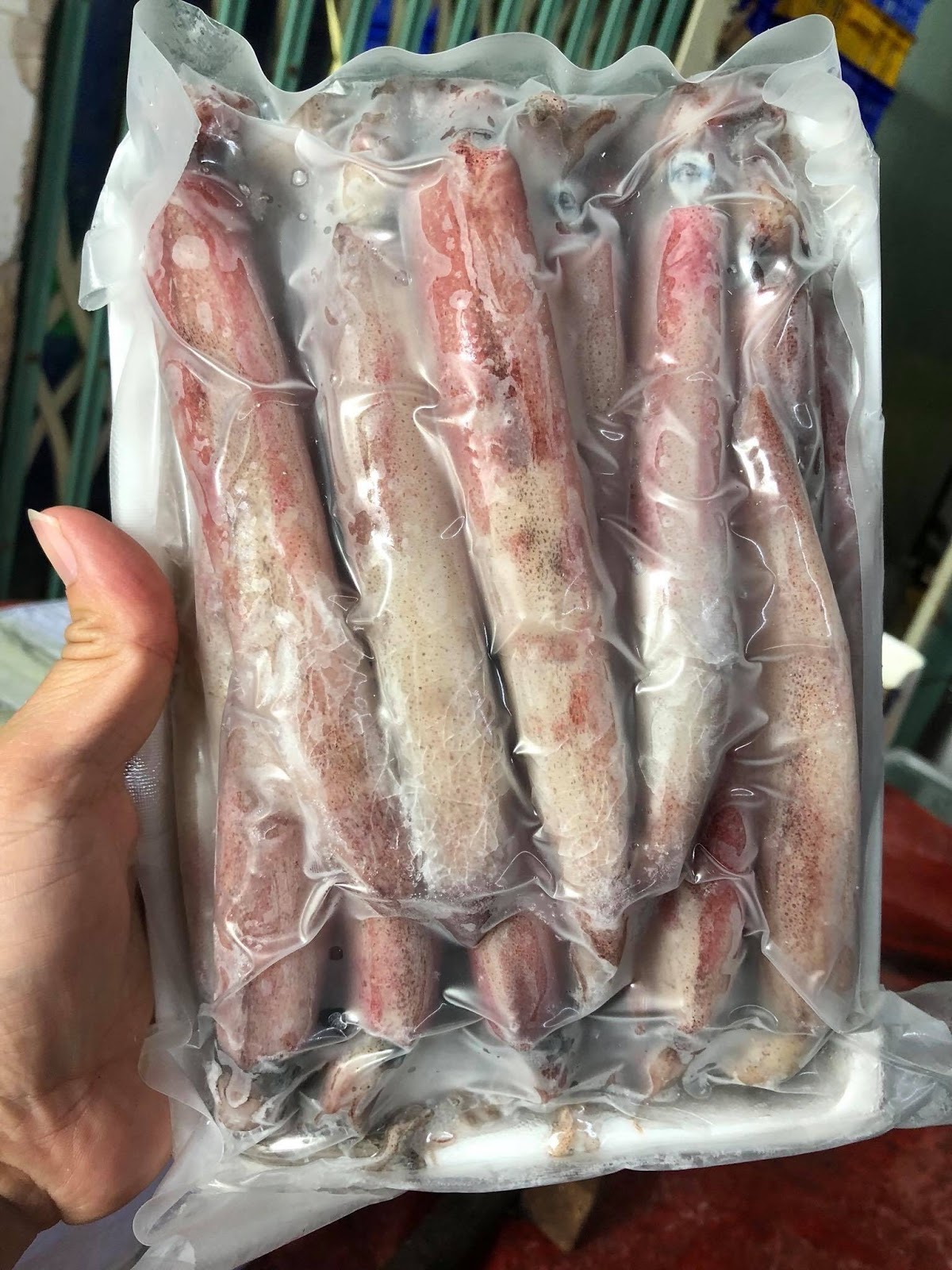 Mực trứng loại A tươi đóng gói, bảo quản đông lạnh muc trung loai A tuoi dong goi, bao quan dong lanh