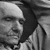 Νίκος Καζαντζάκης: «Πρέπει να γίνεις εσύ ήλιος για να φωτίσεις τους σβησμένους ήλιους των άλλων»