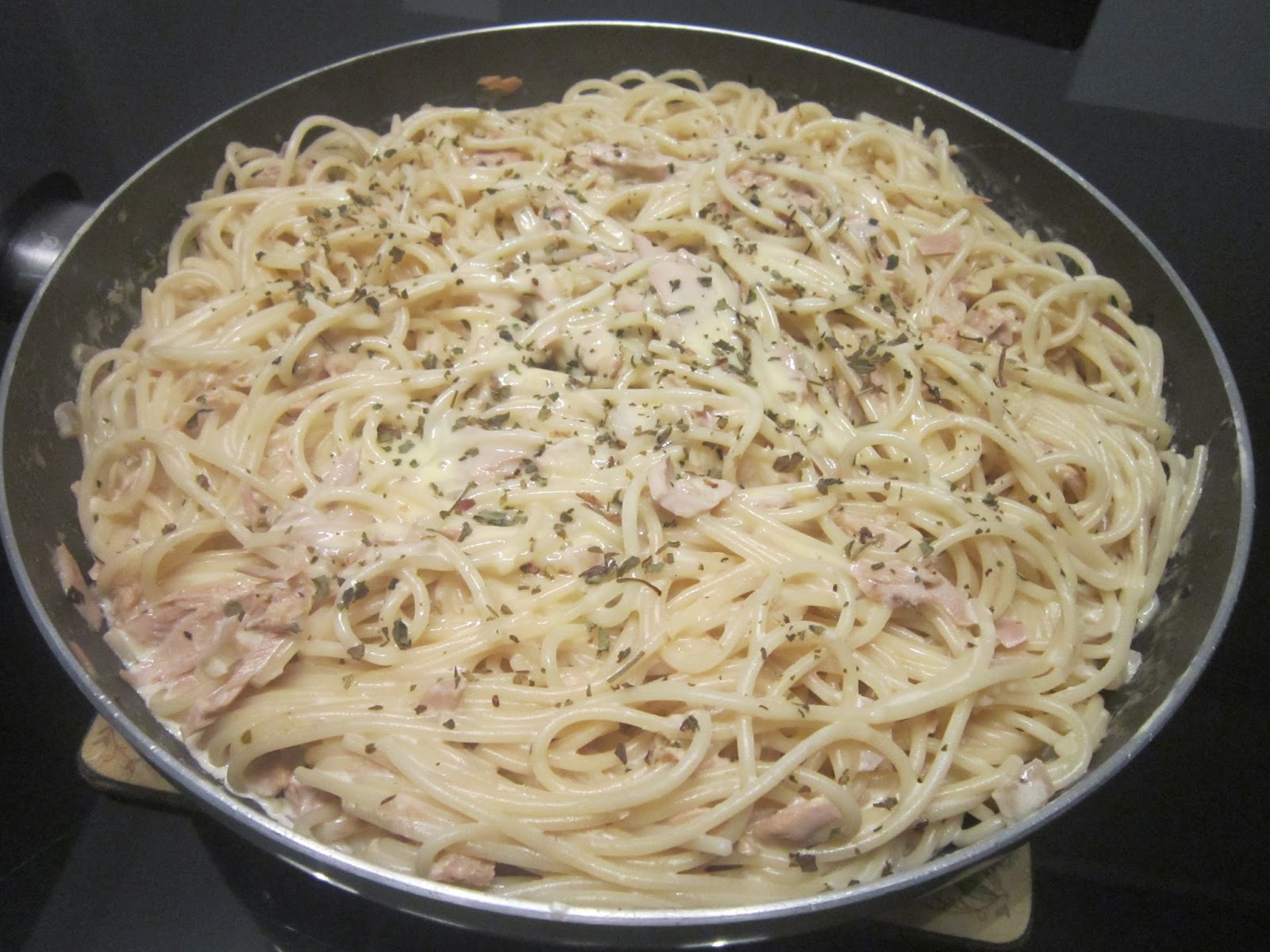 CREAMY TUNA SPAGHETTI