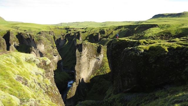 Islandia Agosto 2014 (15 días recorriendo la Isla) - Blogs de Islandia - Día 5 (Fjaðrárgljúfur - Skaftafell - Svartifoss) (1)