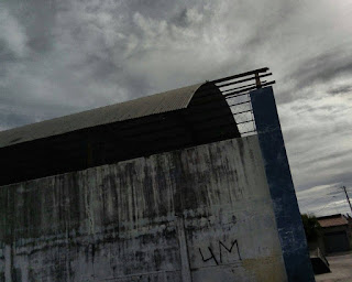 PRAÇA E GINÁSIO DE BARREIRAS PRECISANDO URGENTE DE REFORMA