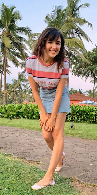 Shirley Setia Wallpapers [HD]