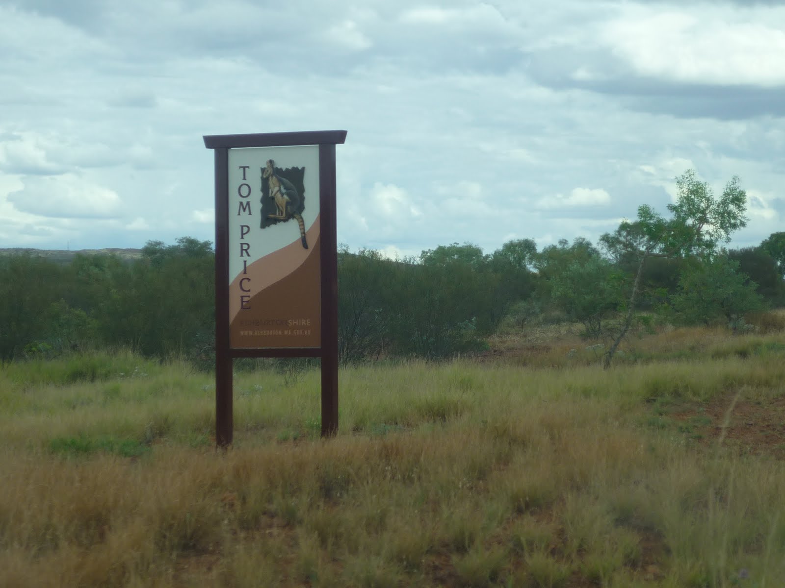 Travels in Oz Day 43 Karratha to Tom Price 11/4/11