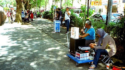 The Street Scene, Konica Genba Kantoku 28WB 07