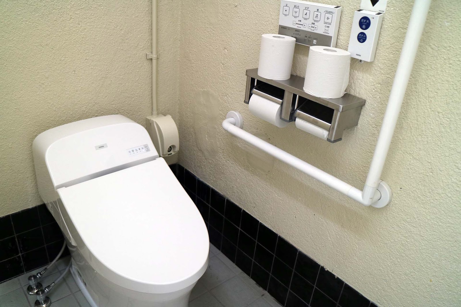 温泉街のトイレがきれいになりました 梅ヶ島温泉【公式サイト】